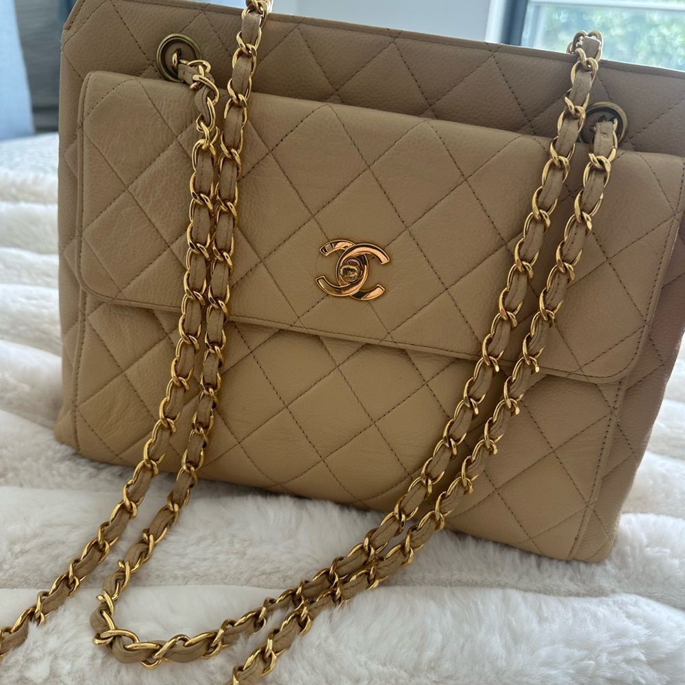 Chanel Caviar Vintage Tote Bag with Double chain straps